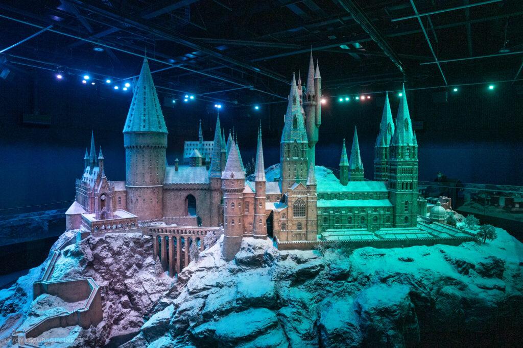 Château de Poudlard maquette au studio de Londres sous la neige